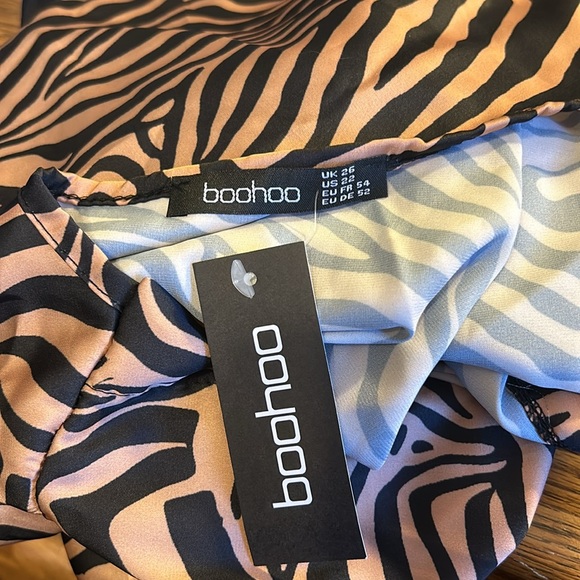 Boohoo Zebra Print Wrap Top Size 22 New With Tags - Picture 10 of 12